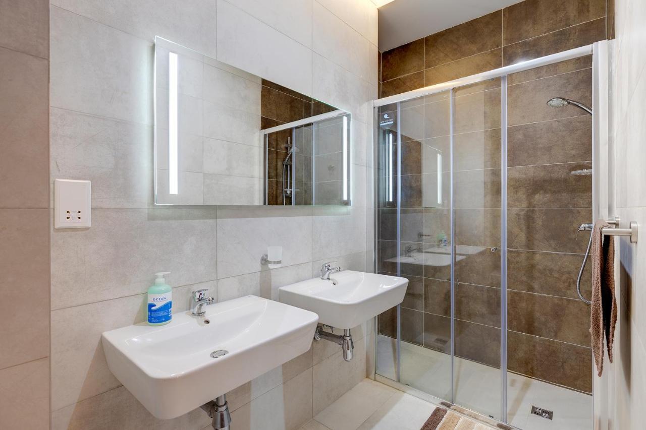 Luxe Apartment With Valletta And Harbour Views Сліма Екстер'єр фото